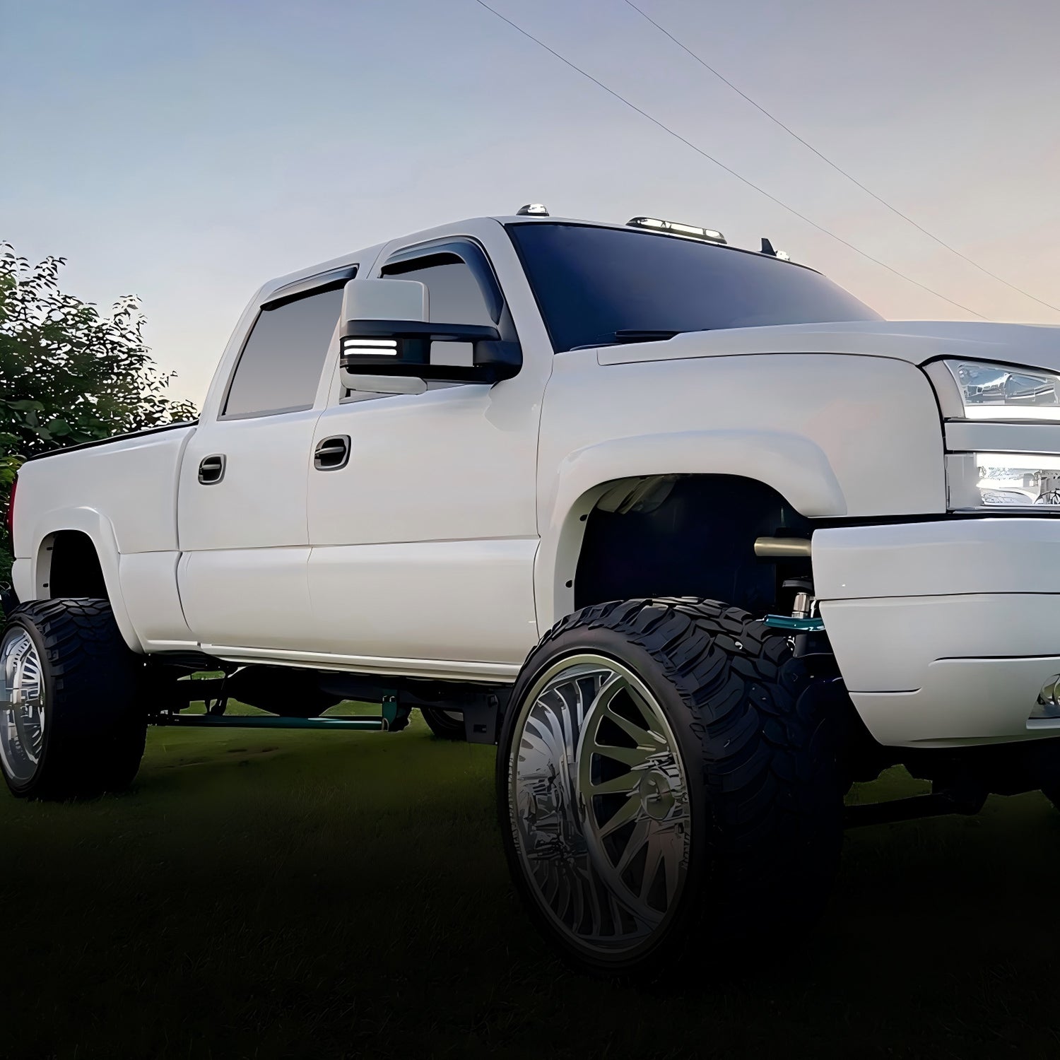 Explore heavy-duty tow mirrors designed for Chevy Silverado and GMC Sierra.