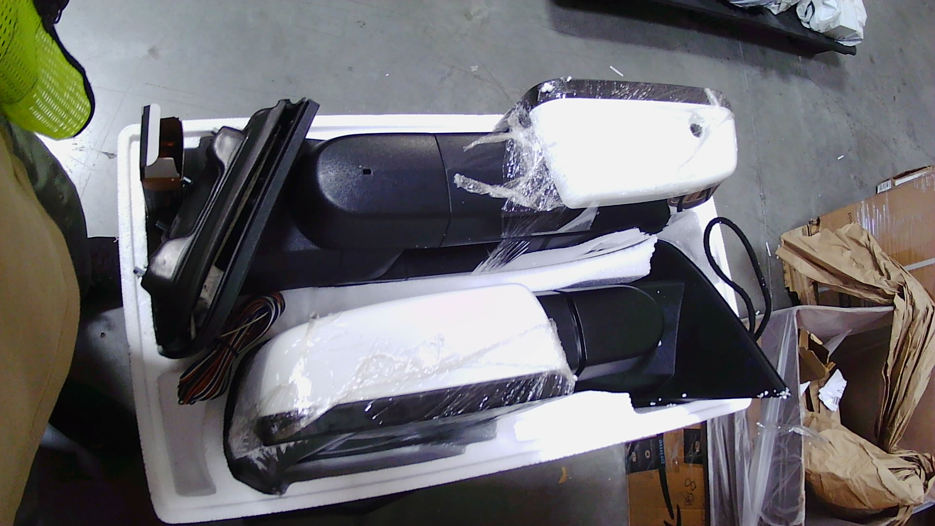 Open Box - Special order link for 2014-2018 Chevy Silverado GMC Sierra Tow Mirrors